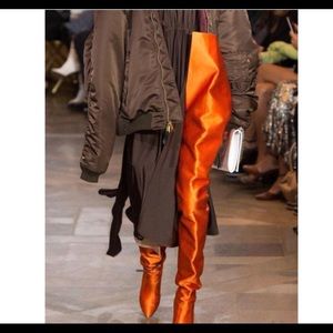 ORANGE  VINYL🍊 HIP THIGH HEELS